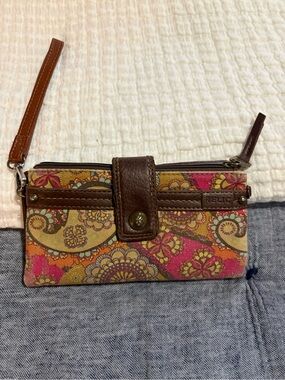 Relic Pink Floral Paisley Wristlet with Brown Trim